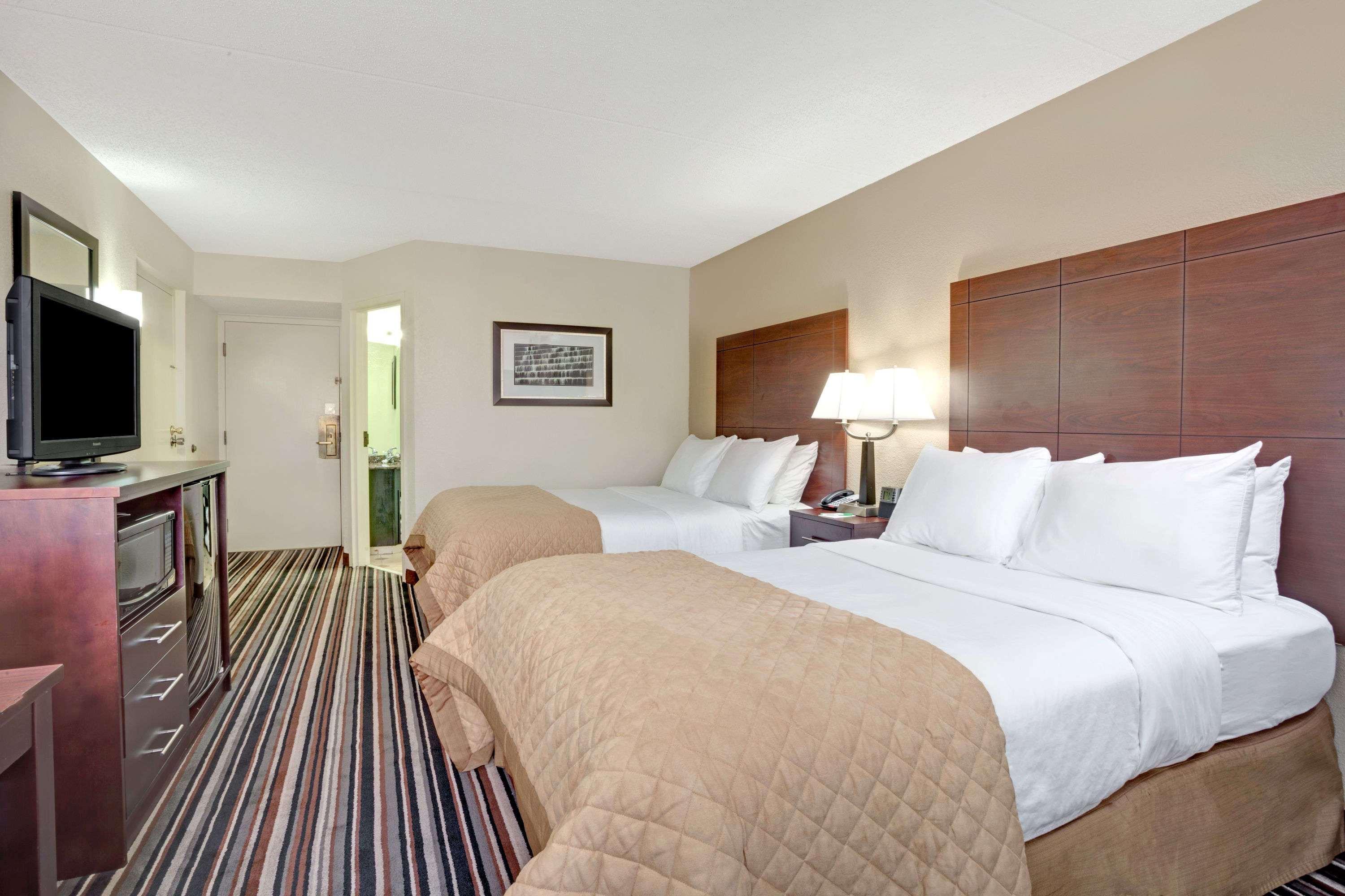 Wyndham Garden Charlotte Airport Southeast Hotel Екстериор снимка