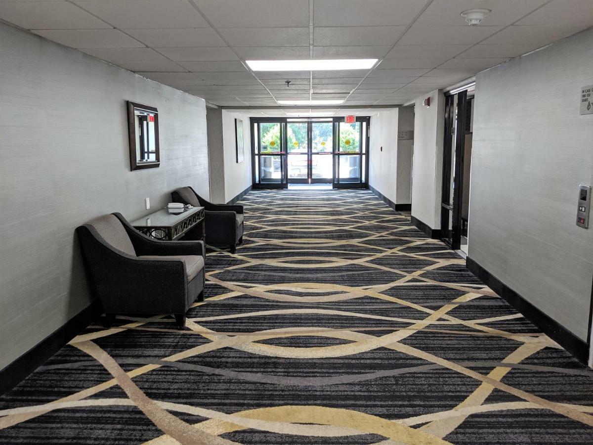 Wyndham Garden Charlotte Airport Southeast Hotel Екстериор снимка