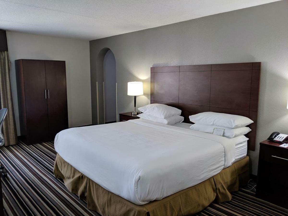 Wyndham Garden Charlotte Airport Southeast Hotel Екстериор снимка